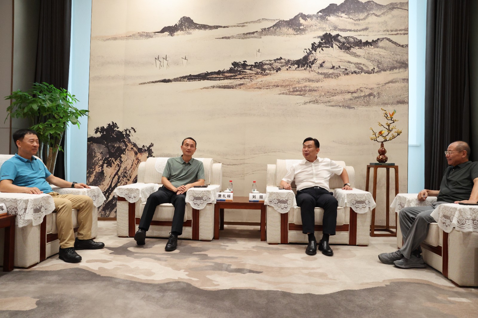 1757642468493262.jpg 1757642468493262.jpg